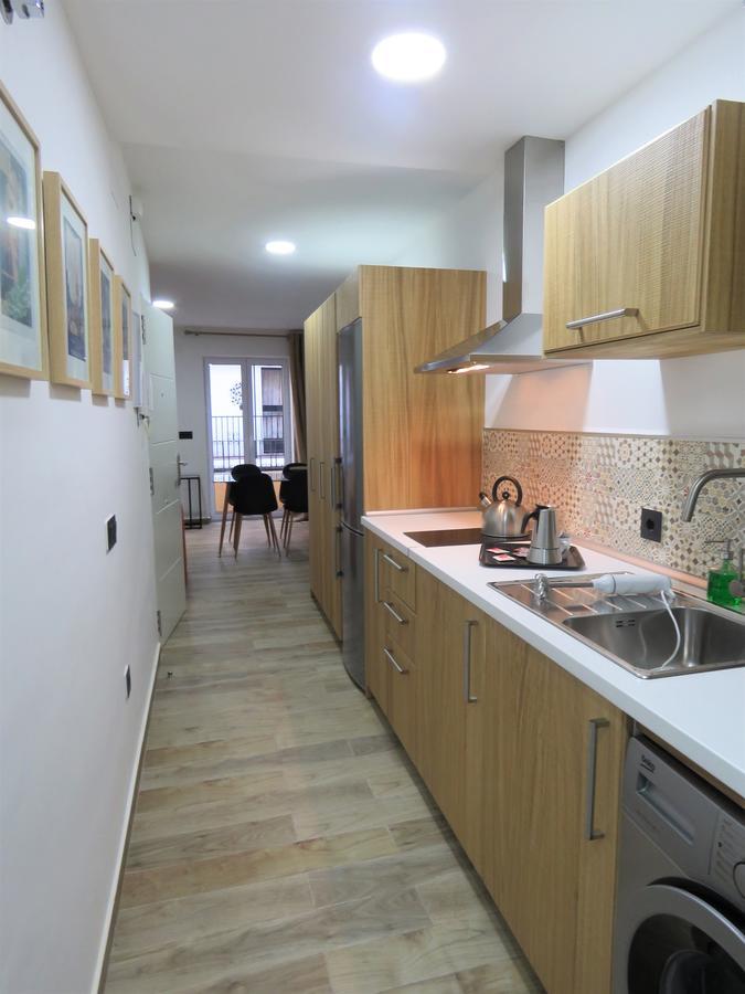 Living Sevilla Apartments Hércules Esterno foto