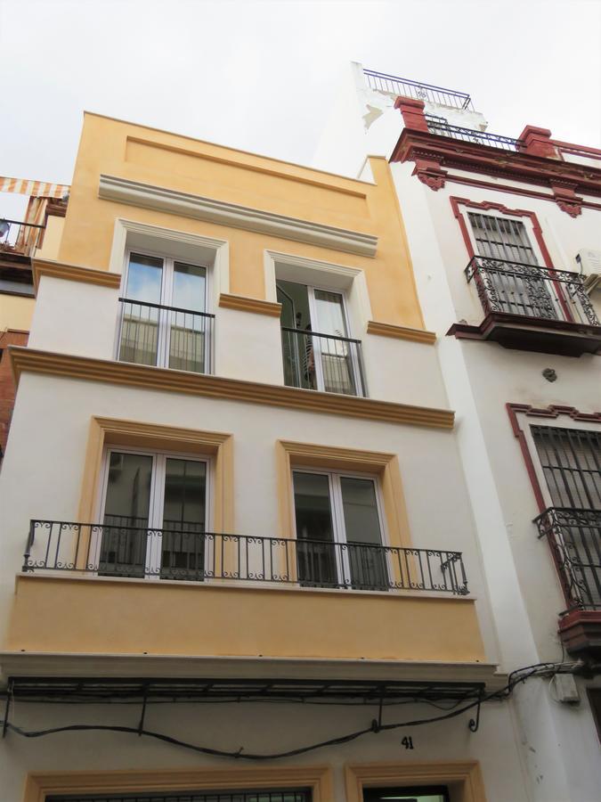 Living Sevilla Apartments Hércules Esterno foto