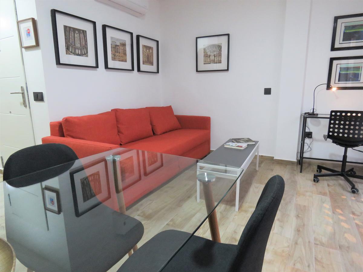 Living Sevilla Apartments Hércules Esterno foto
